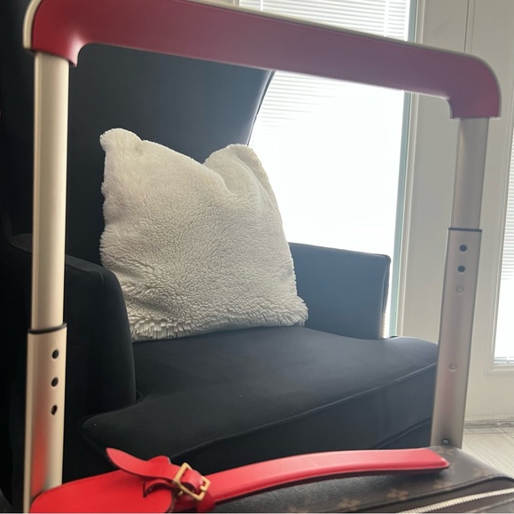 Louis Vuitton Horizon 55 luggage - Picture 7 of 13